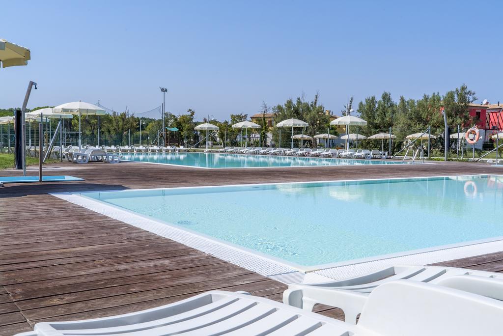 Adamo Ed Eva Resort Numana Exterior foto